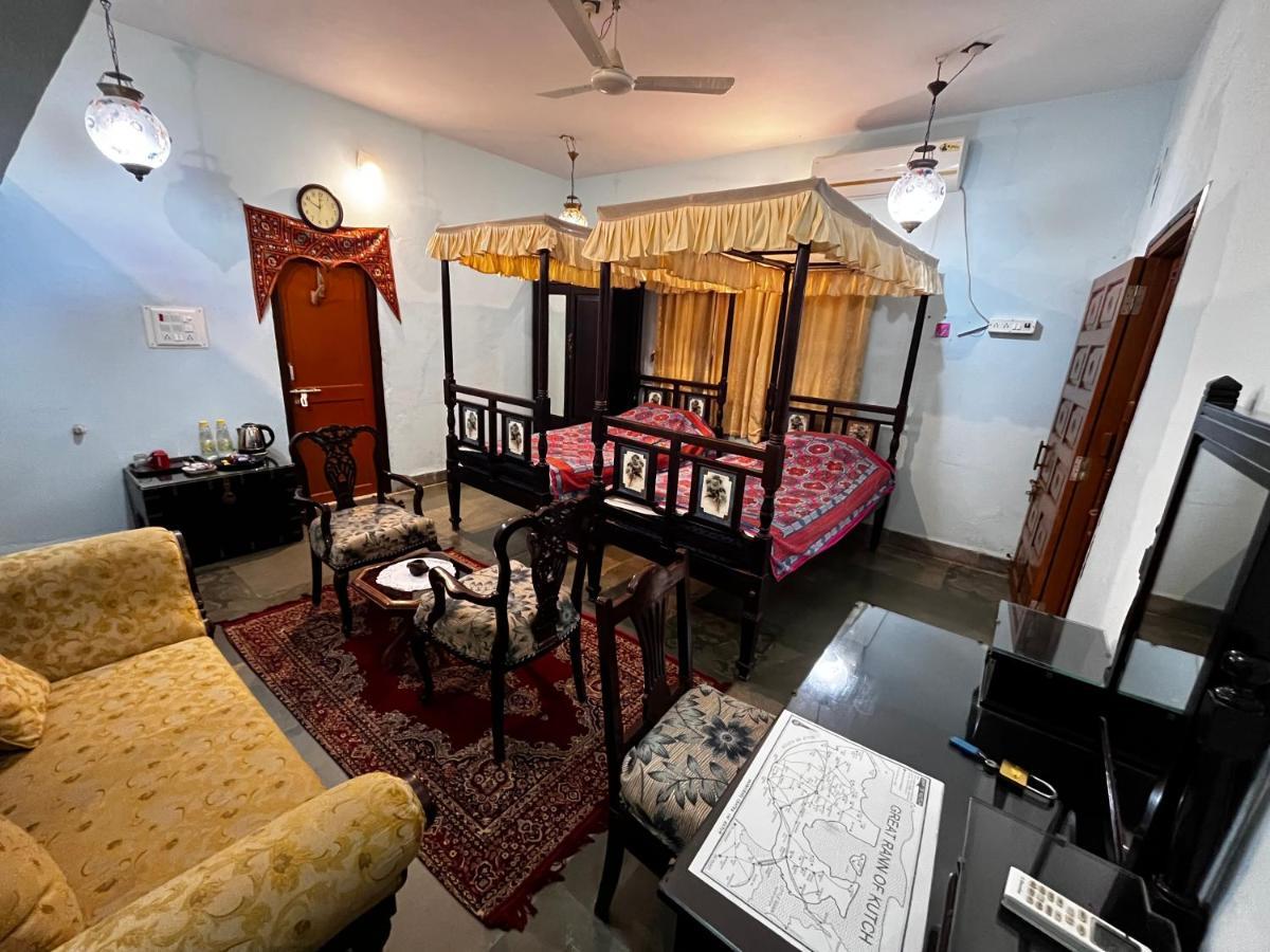 Sharad Baug Homestay Bhuj Eksteriør bilde